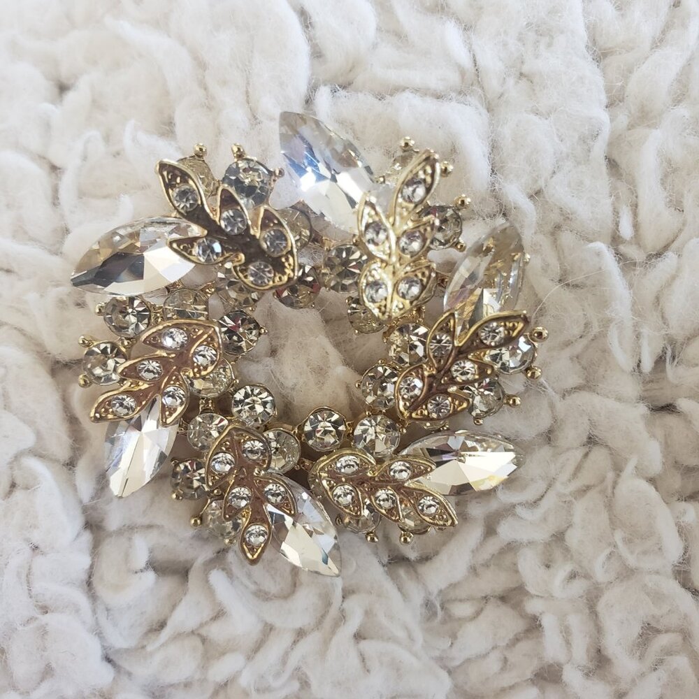 2 Wreath Pendants